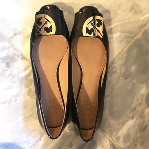 Tory Burch black shiny flats size 7